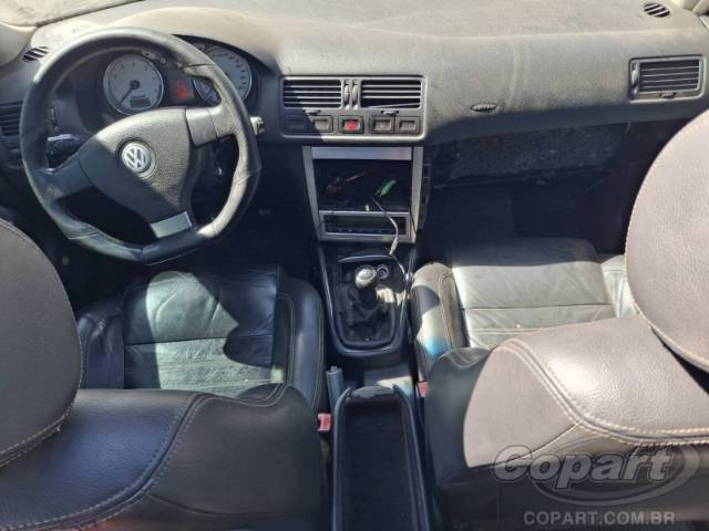 2011 VOLKSWAGEN GOLF 