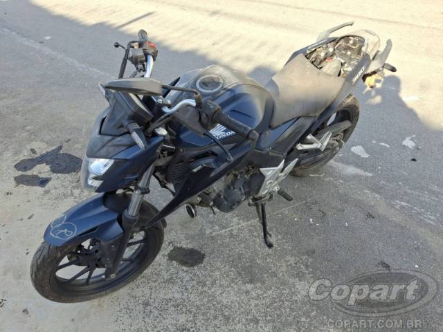 2025 HONDA CB 300F 