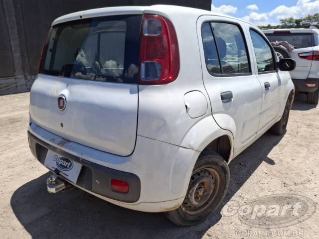 2016 FIAT UNO 