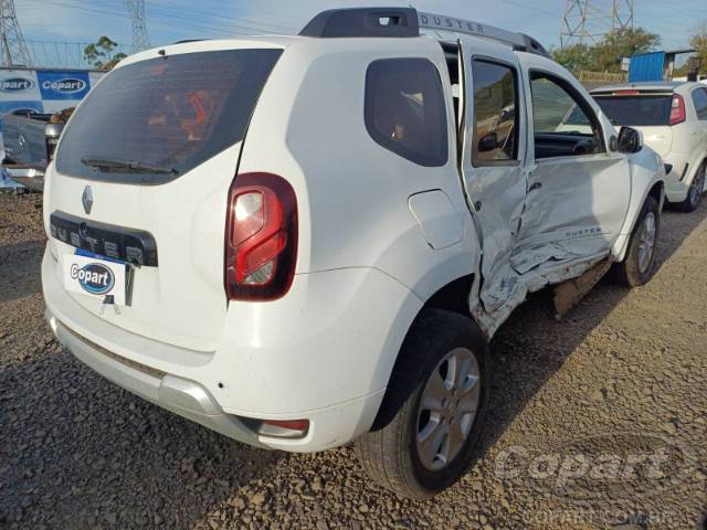 2017 RENAULT DUSTER 