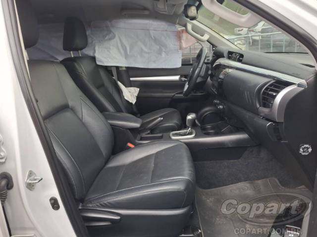 2024 TOYOTA HILUX CD 