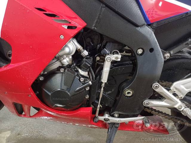 2022 HONDA CBR 1000RR-R 