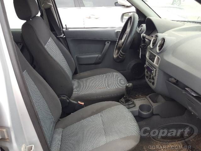 2011 VOLKSWAGEN GOL 