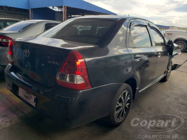 2017 TOYOTA ETIOS SEDA 