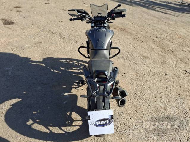 2025 BAJAJ DOMINAR 