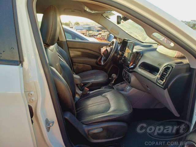 2017 FIAT TORO 