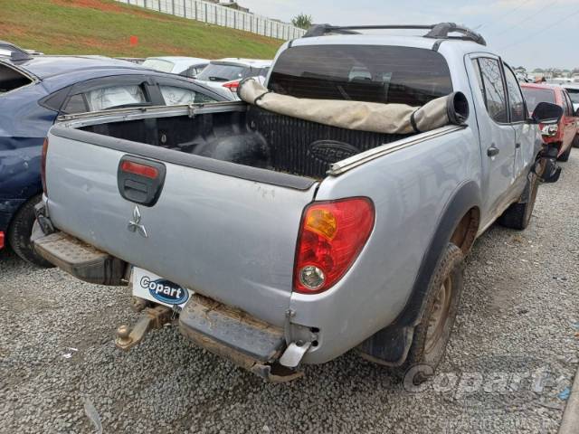 2014 MITSUBISHI L200 TRITON 