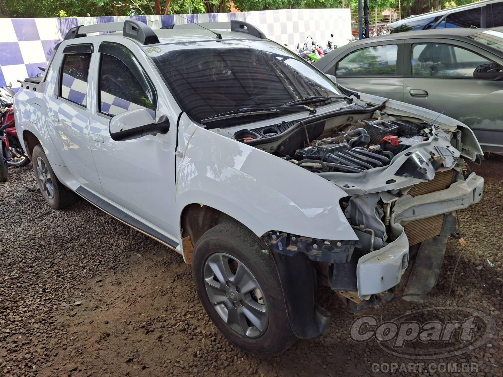 Veículo Renault Duster Renault Duster Oroch Dynamique 1.6 16V SCe 2020 Médio Dano Frontal 2020 em leilão