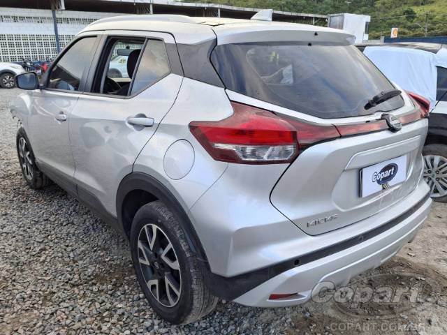 2023 NISSAN KICKS 
