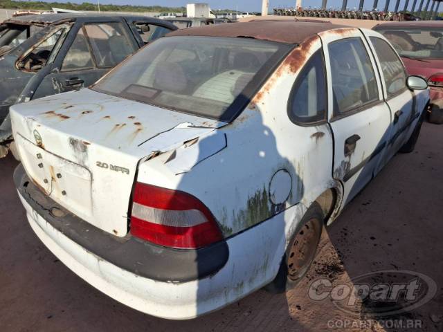 1997 CHEVROLET VECTRA 