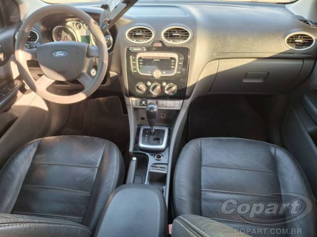2009 FORD FOCUS SEDAN 