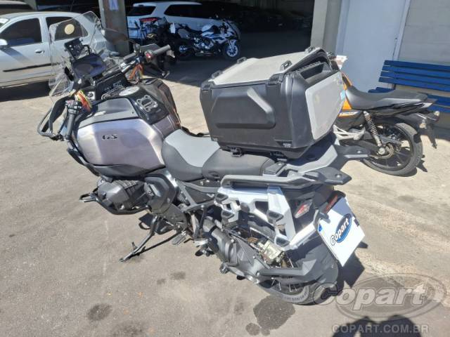 2026 BMW R 1300 