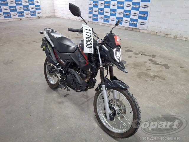 2025 YAMAHA CROSSER 
