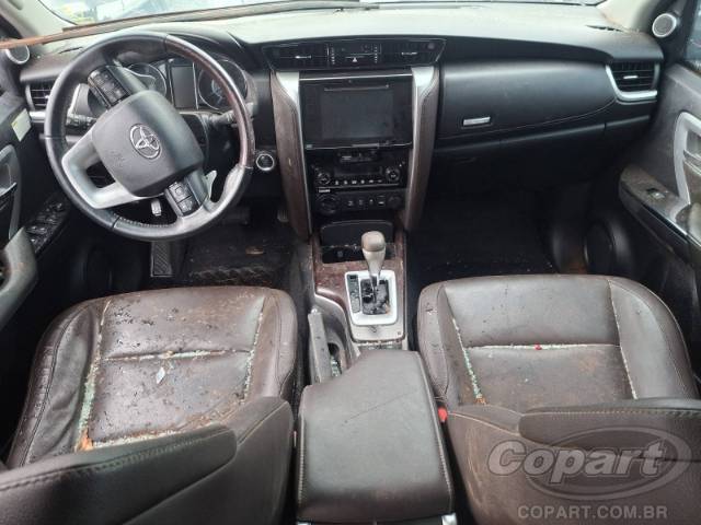 2017 TOYOTA HILUX SW4 