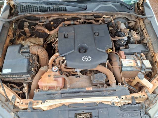 2024 TOYOTA HILUX CD 