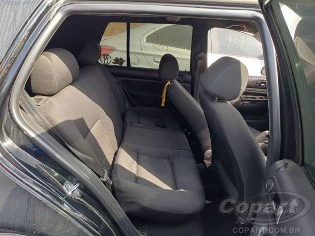 2002 VOLKSWAGEN GOLF 