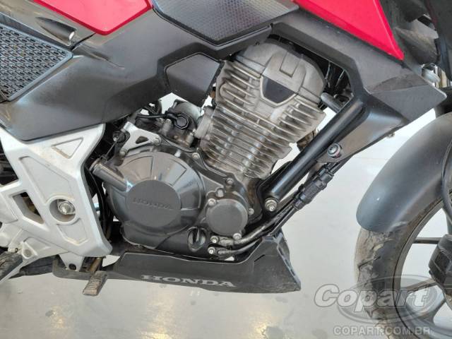 2024 HONDA CB 300F 