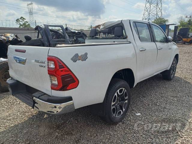2025 TOYOTA HILUX CD 
