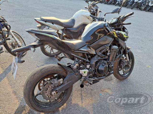 2025 KAWASAKI Z900 
