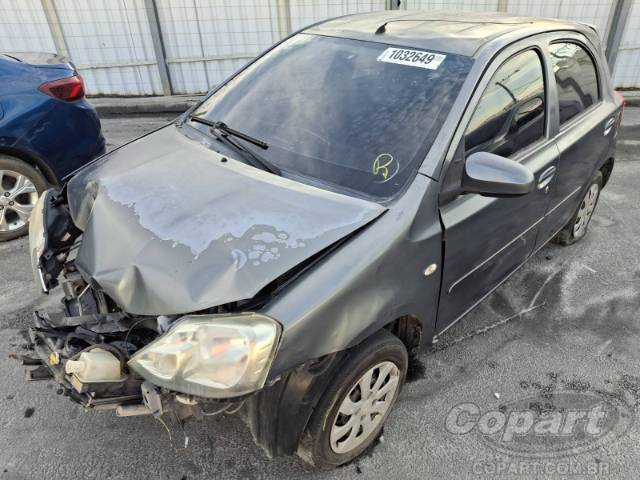 2015 TOYOTA ETIOS 