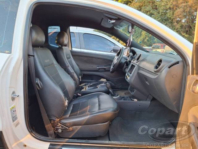 2014 VOLKSWAGEN SAVEIRO CE 