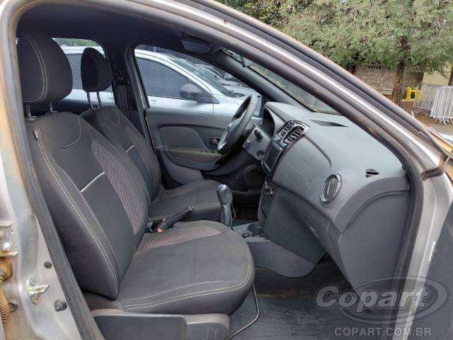 2021 RENAULT LOGAN 