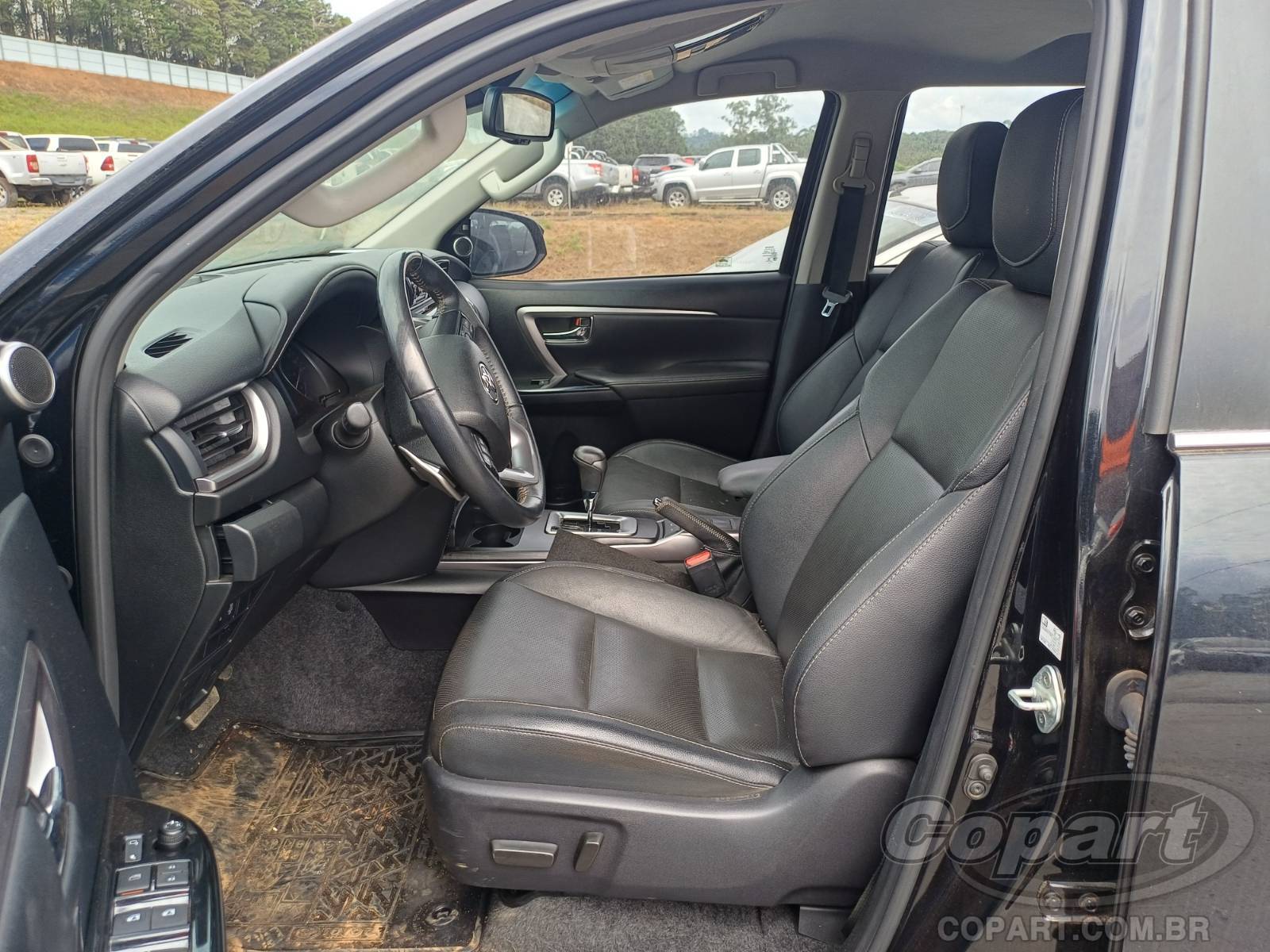Foto 5: 2021 TOYOTA SW4