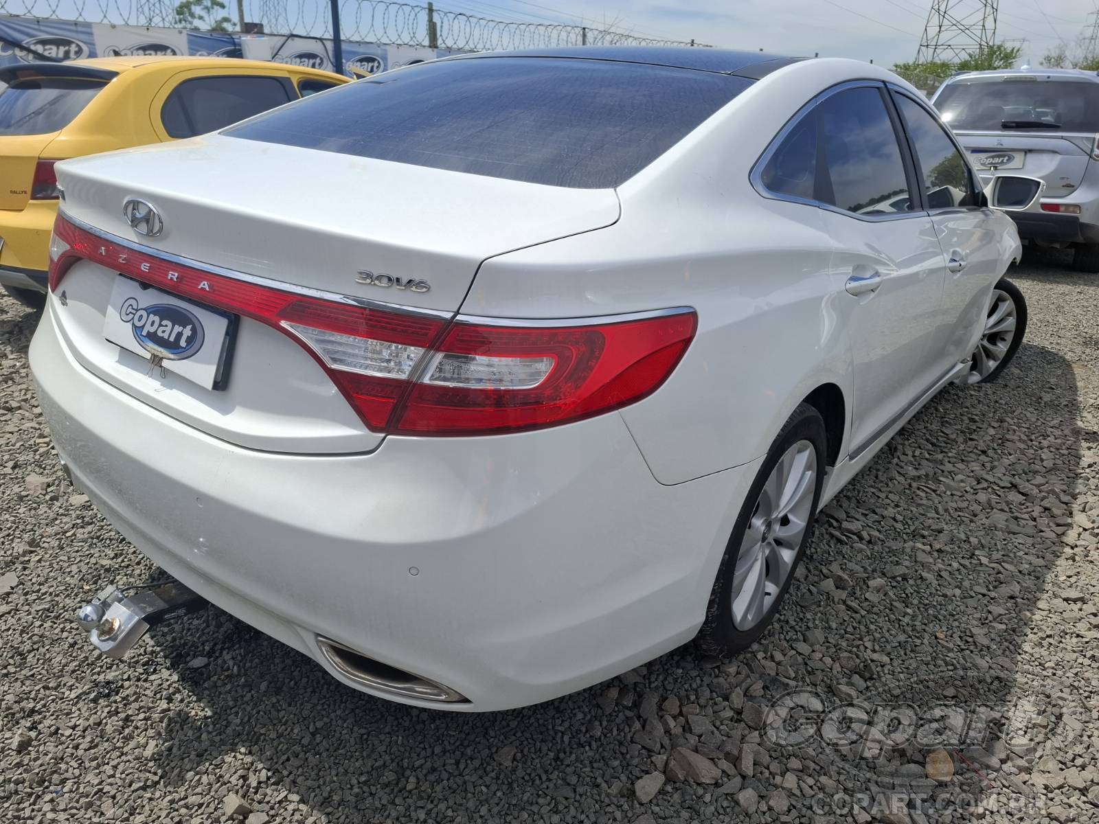 Foto 4: 2013 HYUNDAI AZERA