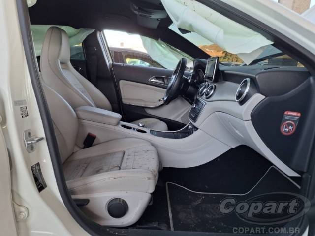 2016 MERCEDES BENZ GLA 