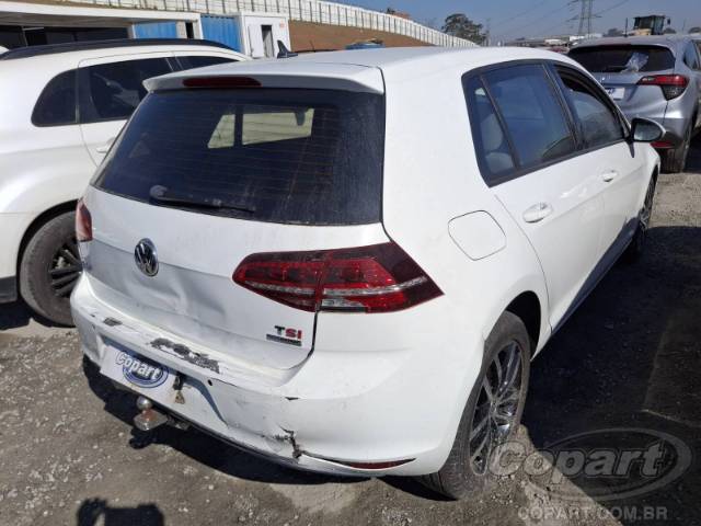 2015 VOLKSWAGEN GOLF 