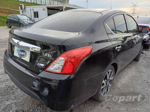 2017 NISSAN VERSA 