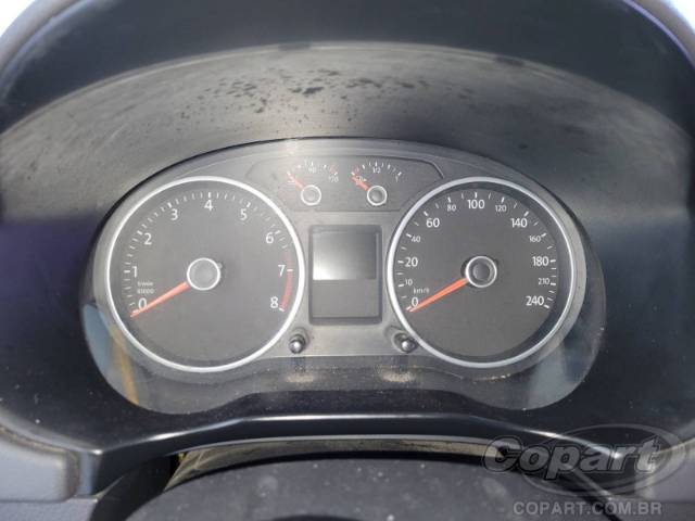 2015 VOLKSWAGEN VOYAGE 