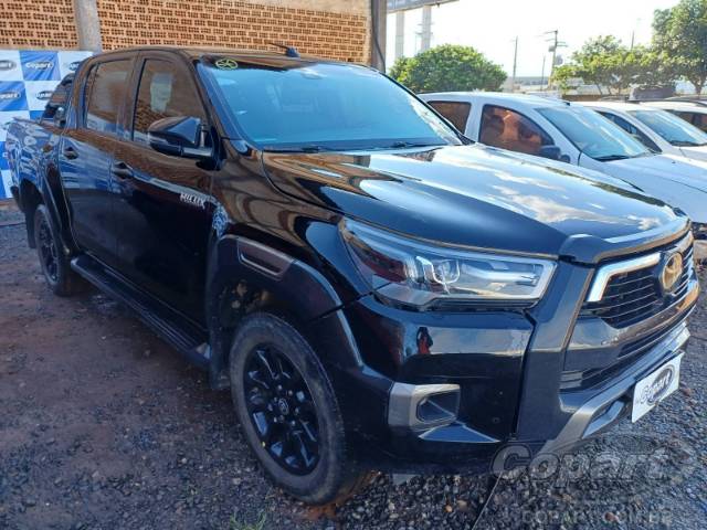 2024 TOYOTA HILUX CD 