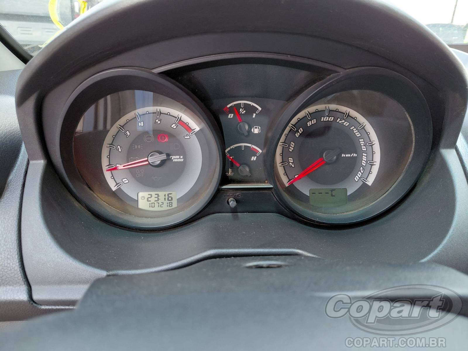 Foto 8 de 10: 2011 FORD FIESTA