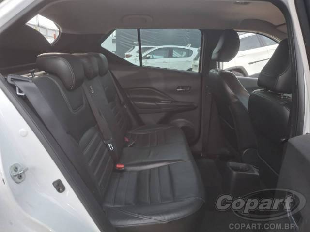 2017 NISSAN KICKS 