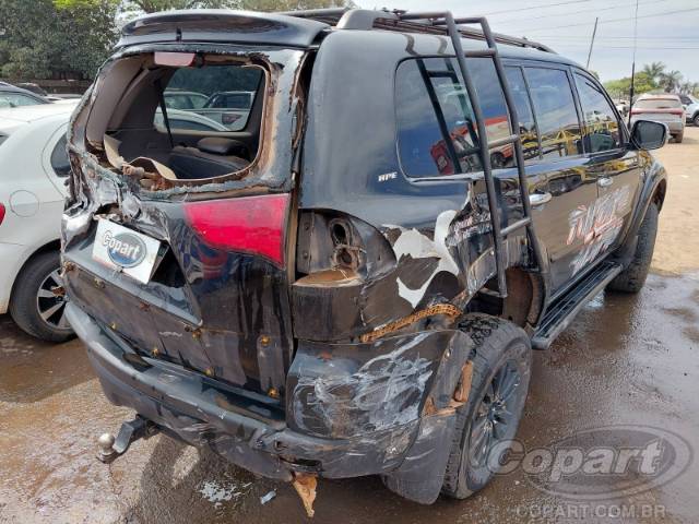 2015 MITSUBISHI PAJERO DAKAR 