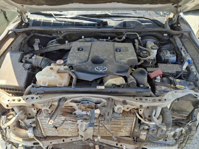 2024 TOYOTA HILUX CD 
