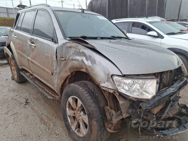 2012 MITSUBISHI PAJERO DAKAR 