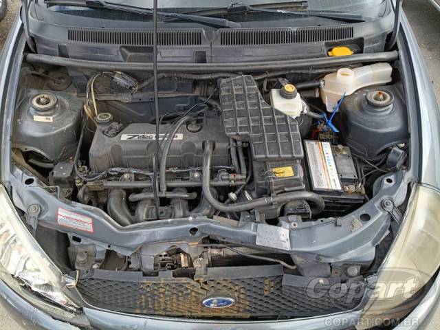 2004 FORD KA 