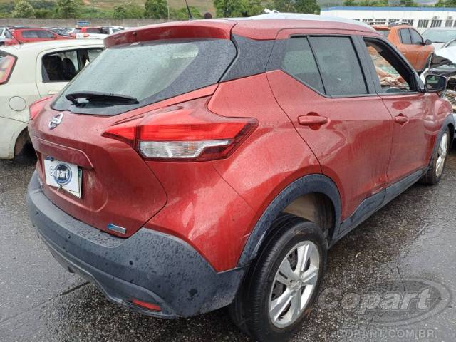 2018 NISSAN KICKS 