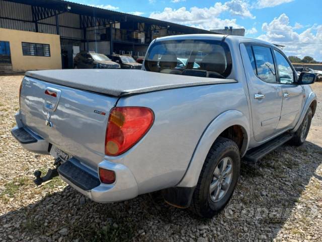 2013 MITSUBISHI L200 TRITON 