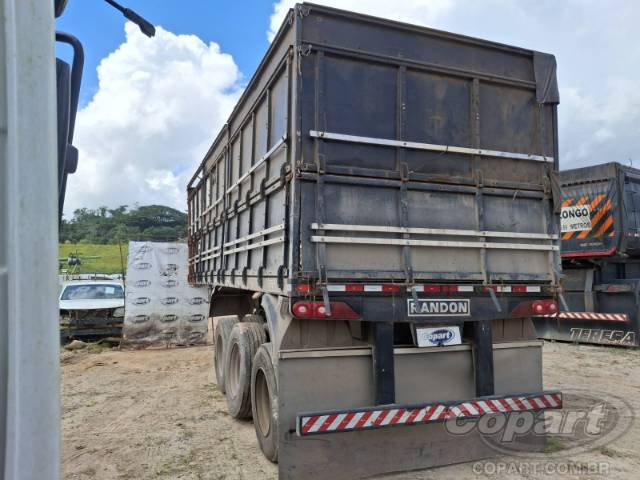 2005 RANDON SEMI-REBOQUE 
