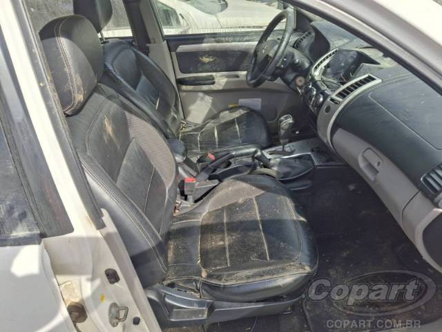 2012 MITSUBISHI PAJERO DAKAR 