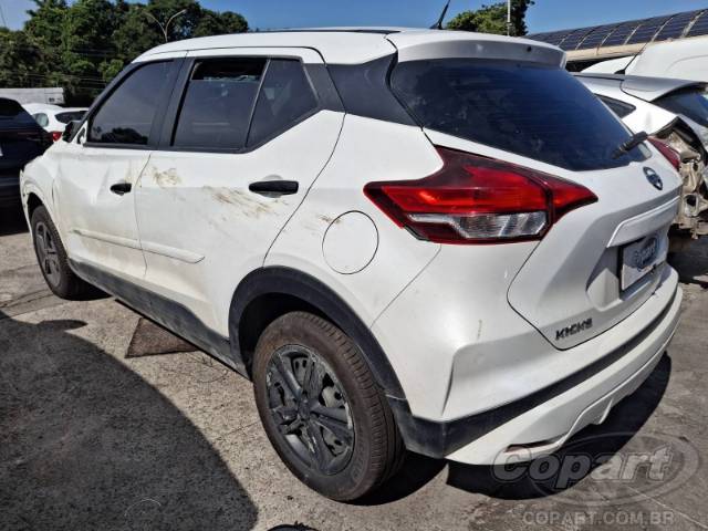 2022 NISSAN KICKS 