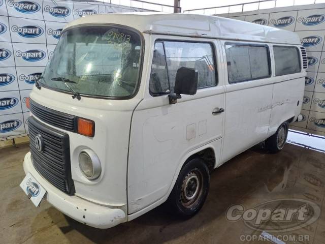 2013 VOLKSWAGEN KOMBI 