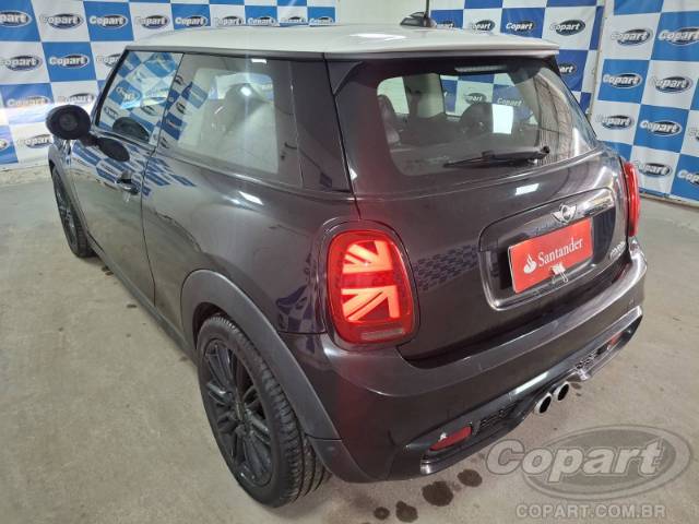 2016 MINI COOPER 