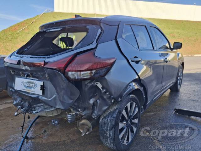 2024 NISSAN KICKS 