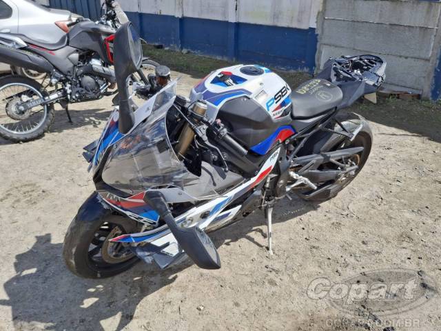 2025 BMW S 1000 