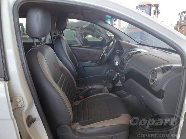 2017 FIAT PALIO 