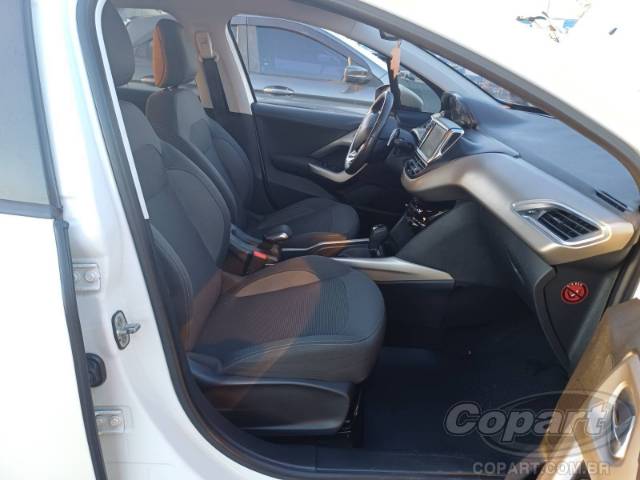 2017 PEUGEOT 2008 